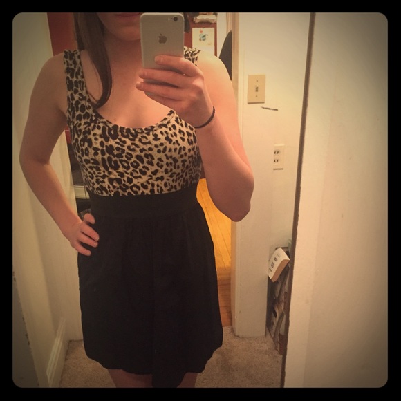 Leopard print top dress, size small