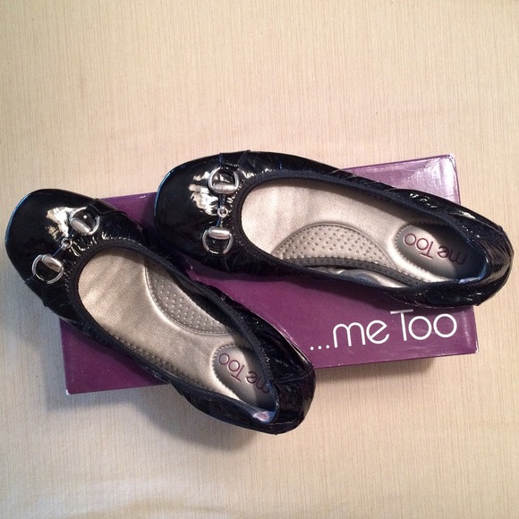 Used Me Too Ballet Flats