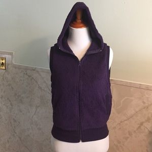 Fuzzy Purple Zip Up Waist Jacket Vest Large