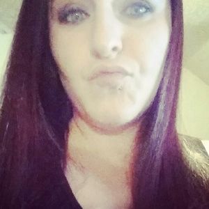 Meet your Posher, Alicia