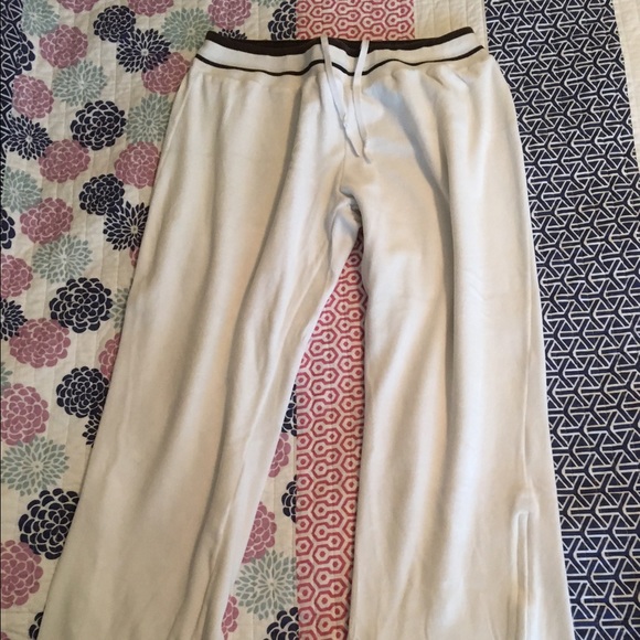 Nike White Sweatpants - Picture 2 of 4