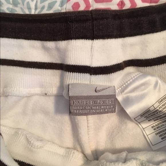 Nike White Sweatpants - Picture 3 of 4