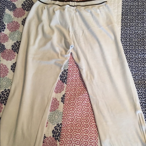 Nike White Sweatpants - Picture 4 of 4