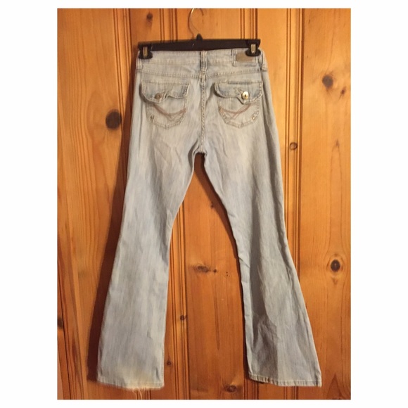 Dollhouse Distressed Jeans - Picture 2 of 4