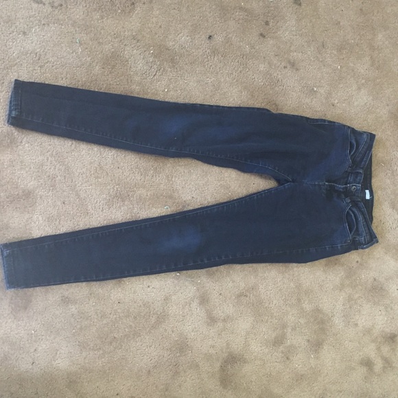 Levi's stretchy denim, skinny mid-rise