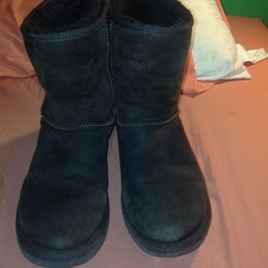 Authentic short brown ugg boots