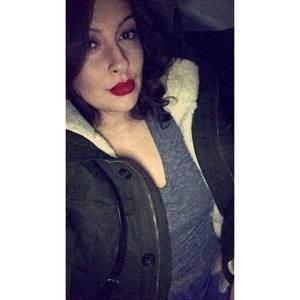 Meet your Posher, Crystal