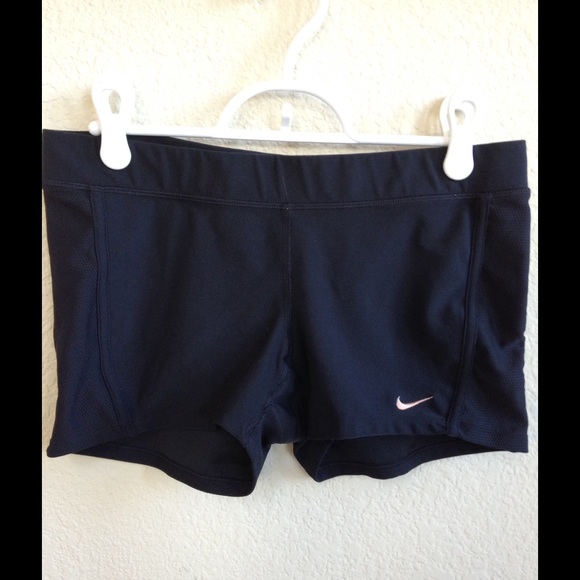 NWOT Nike shorts