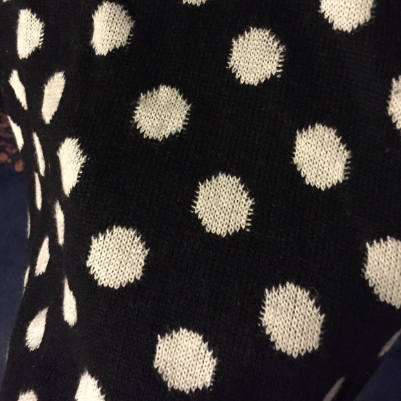 H&M black and white sweater - Picture 3 of 3