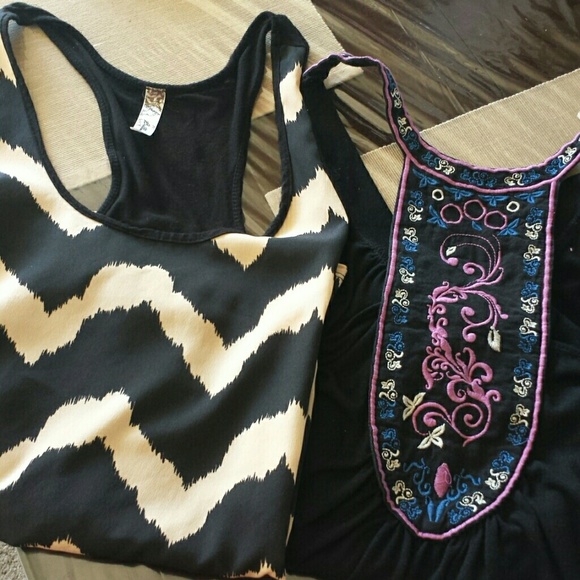 🌼on hold🌼 2 tops