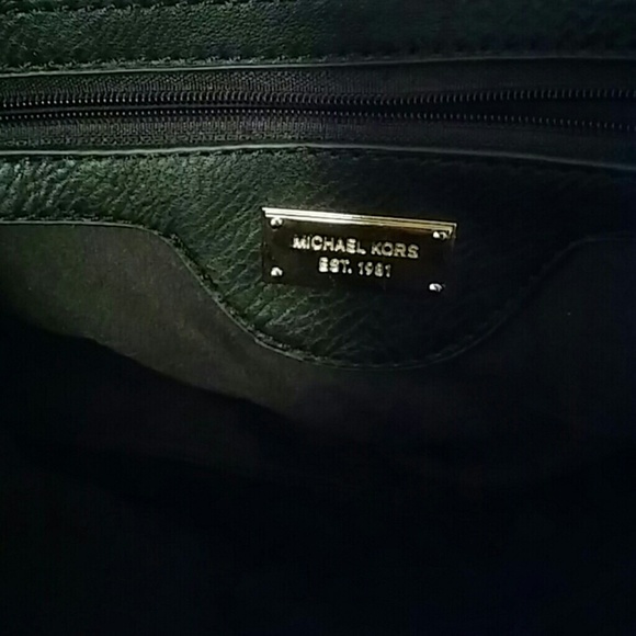 Sold in bundle...Beautiful MK Bag - Picture 4 of 4