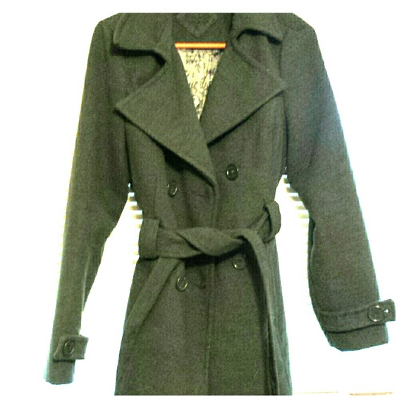 Joujou pea coat charcoal color.