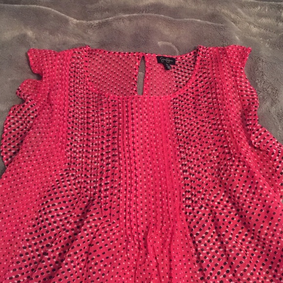 jessica Simpson sleeveless top