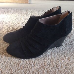 bcbg helen bootie