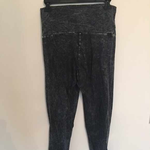 Yoga acid wash leggings