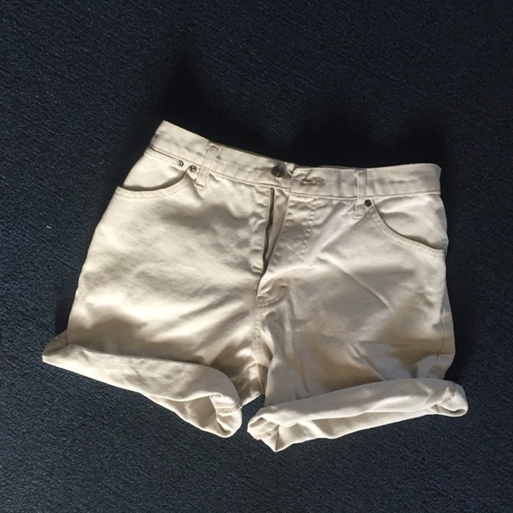 ✨FINAL PRICE✨Khaki/off white high waisted shorts