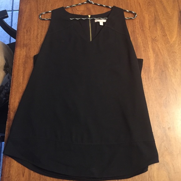 Beautiful banana republic sleeveless blouse