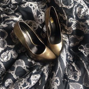 Charlotte rousse heels!