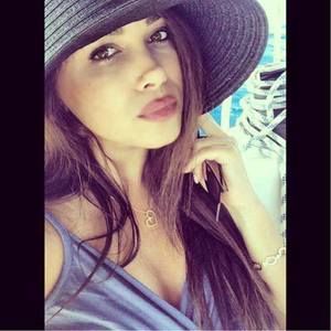 Meet your Posher, Pegah