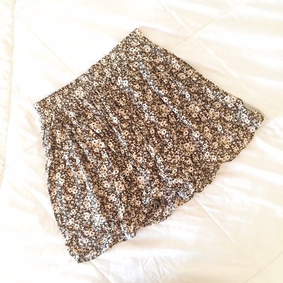 Brandy Melville Floral Skirt
