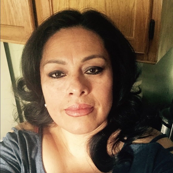 Meet your Posher, Sara - Picture 1 of 1