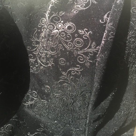 Fit and flare velvet tank top - Picture 2 of 3