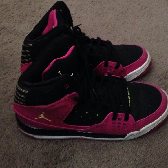 Jordan shoes - Picture 1 of 3