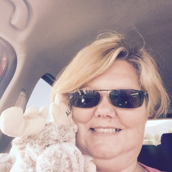 Meet your Posher, Cheryl