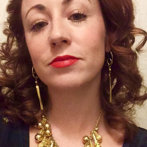 Meet your Posher, Mya