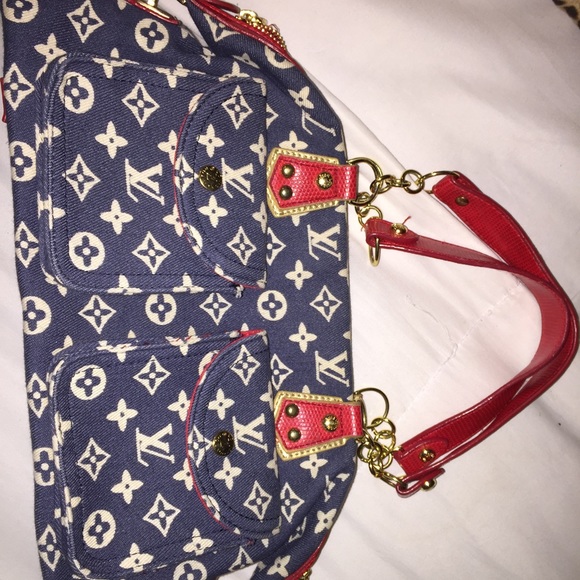 Luis Vuitton handbag