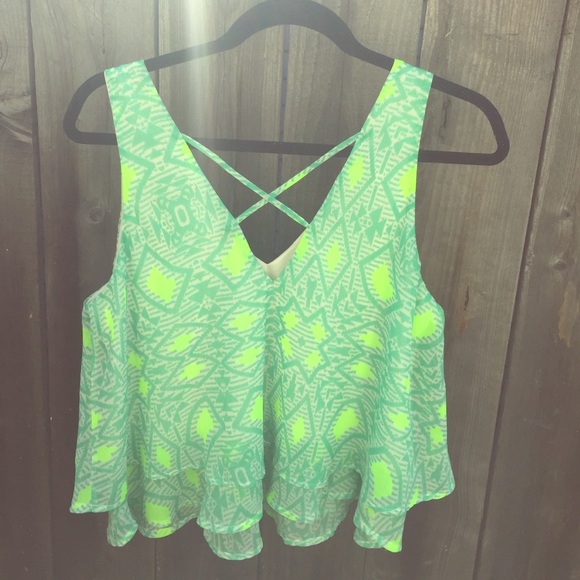 URBAN OUTFITTERS TANK