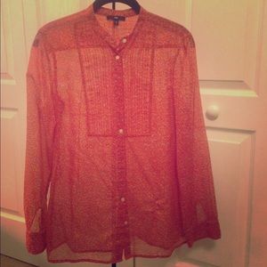 Casual and chick- perfect summer blouse