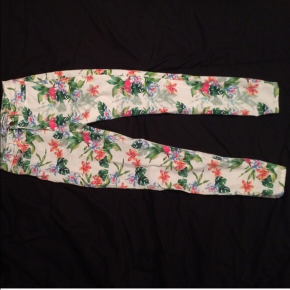 ISO American Apparel NOT FOR SALE