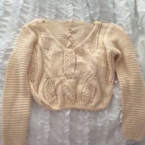 NWOT cream colored cropped sweater