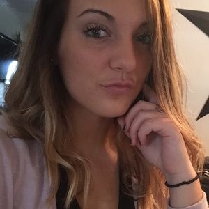 Meet your Posher, Carley