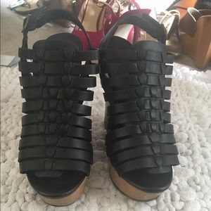 Black Gladiator Wedge