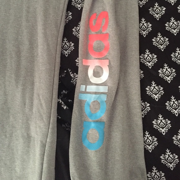 Adidas sweats - Picture 2 of 2