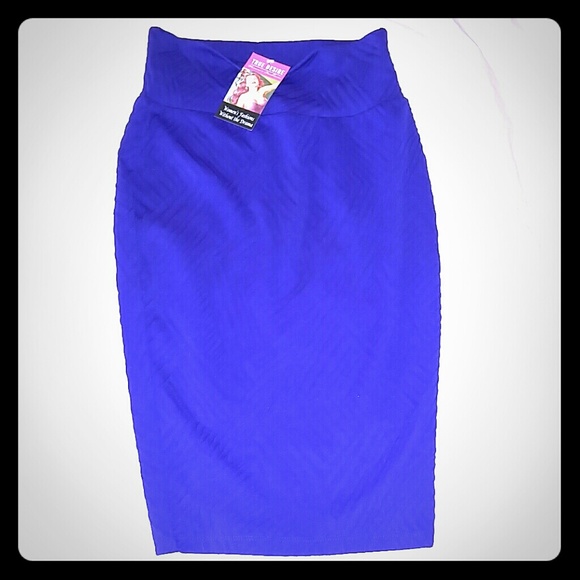 NWT! Gorgeous & Sexy Indigo Pencil Skirt