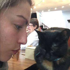 Meet your Posher, Melissa