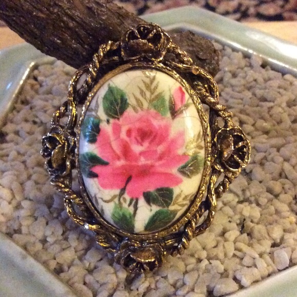 Vintage flower cameo brooch pendent - Picture 3 of 3