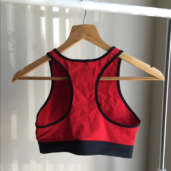 RED VS PINK HIGH NECK CROP - Picture 2 of 4