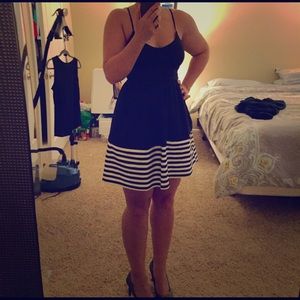 🎉HP🎉 Black and White Striped Dress