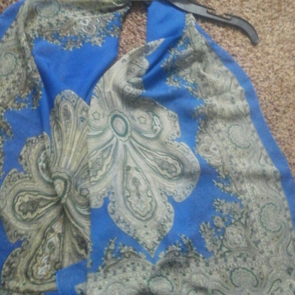 Scarf - Picture 2 of 2