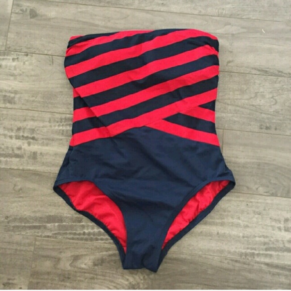 DKNY SWIM suit