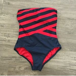 DKNY SWIM suit