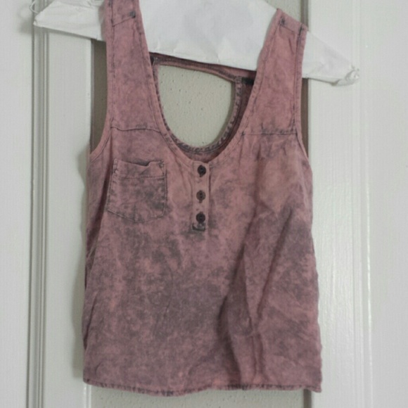 Cute pinkish crop top
