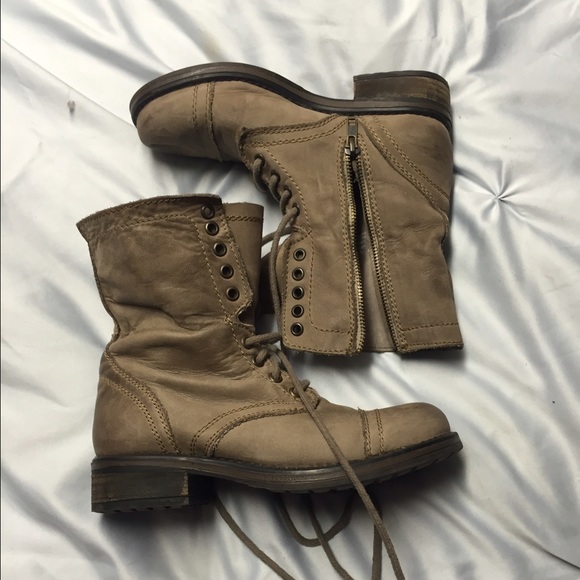 Steve Madden troopa boots