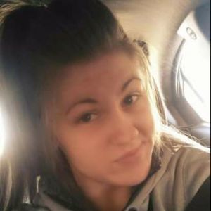 Meet your Posher, Macie