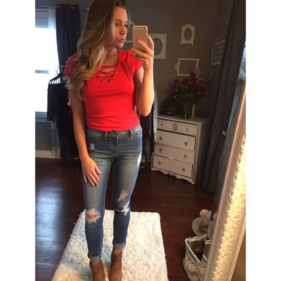 Tie me up top - Picture 2 of 3