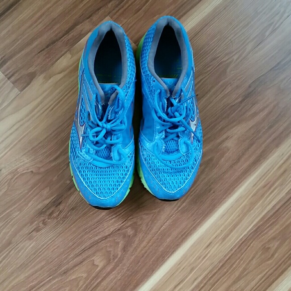 Mizuno Wave Inspiration 9